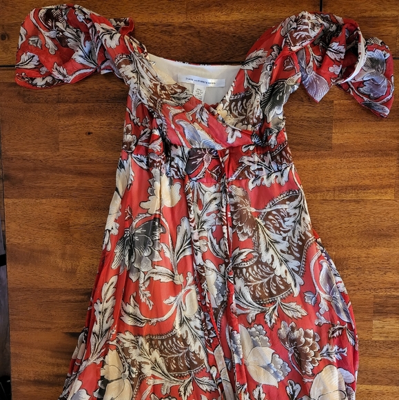 Mariana Knee-Length Dress - Picture 2 of 4